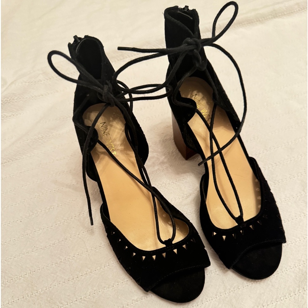 Nine West Womens Jinxed Black Suede Ankle Strap Heels